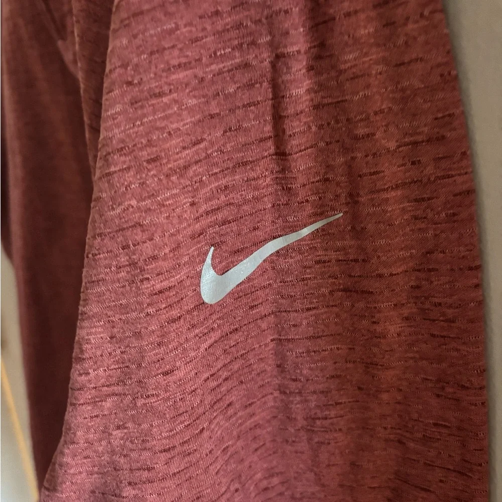 Nike Running Pullover Half-Zip Sweatshirt